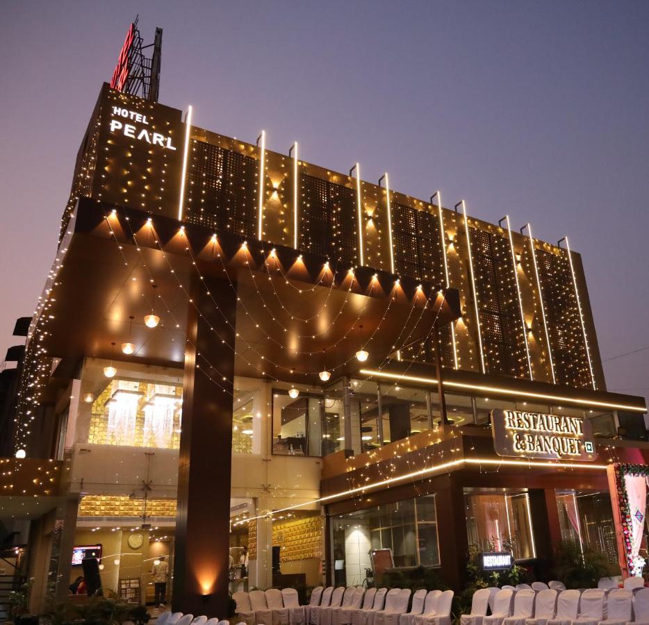 Pearl Hotel & Banquets Ahmadábád Kültér fotó