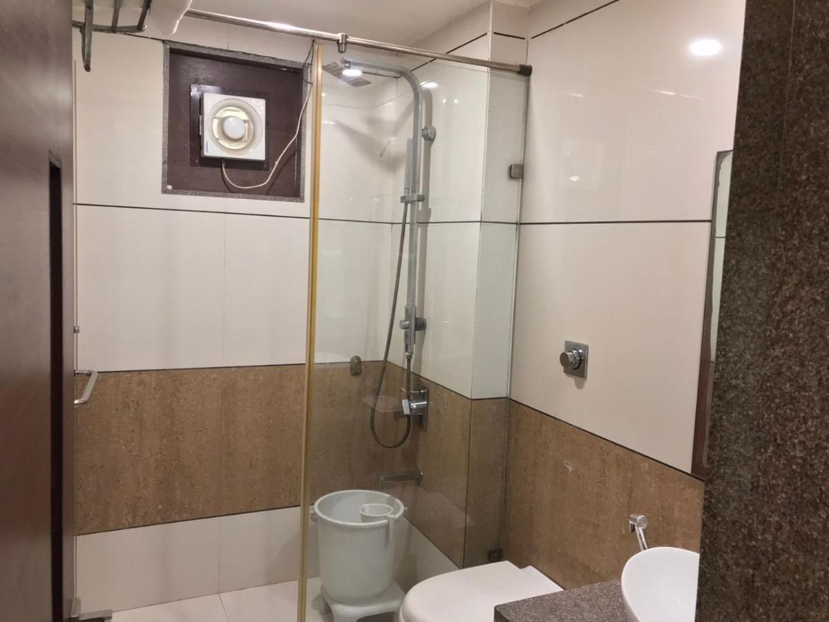 Pearl Hotel & Banquets Ahmadábád Kültér fotó